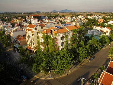 Khách sạn Golden Holiday Hotel & Spa