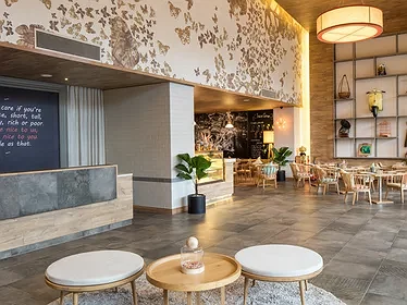 Khách sạn Fusion Suites Sài Gòn