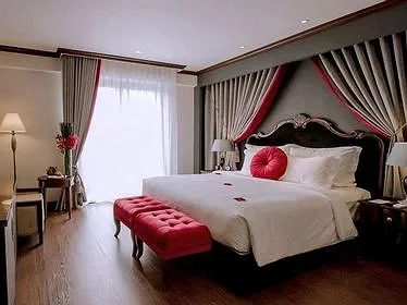 Khách sạn The Scarlett Boutique Huế