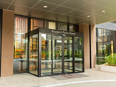 Khách sạn Roygent Parks Hà Nội