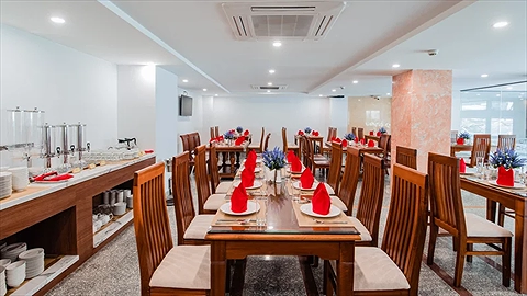 Khu vực phòng ăn sạch sẽ