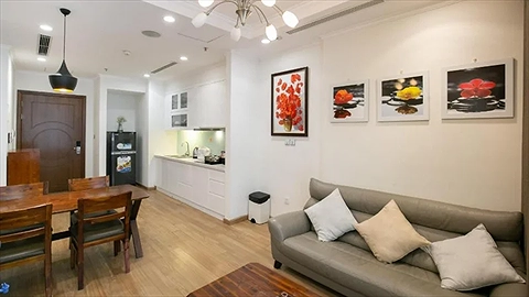 Bom Homestay Vinhomes Times City