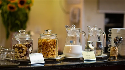 Ngũ cốc và sữa với nhiều chất dinh dưỡng