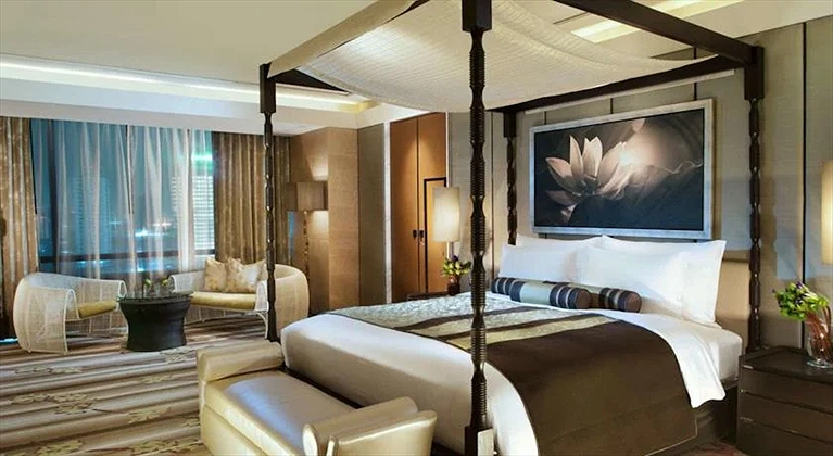 Phòng Royal Suite sang trọng