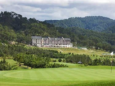 Sam Tuyền Lâm Golf Club