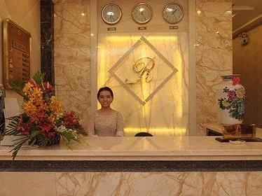 Khách sạn Ruby Star 2