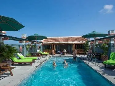Vinh Hung Library Hotel