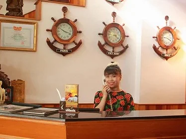 Khách sạn Gold Night Đà Lạt