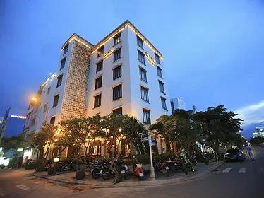 Khách sạn Chu