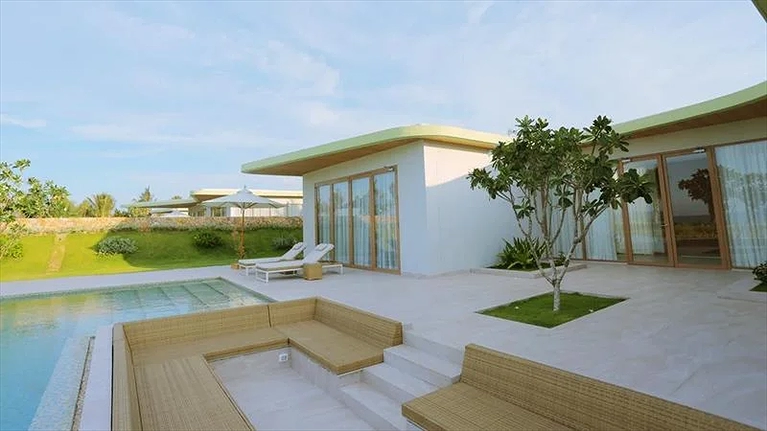 Villa 3 Bedrooms với hồ bơi riêng hướng biển