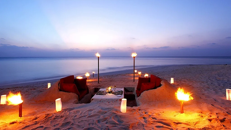 Thưởng thức bữa tối lãng mạn