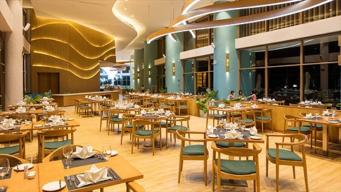 Nhà Hàng Terrace Bay