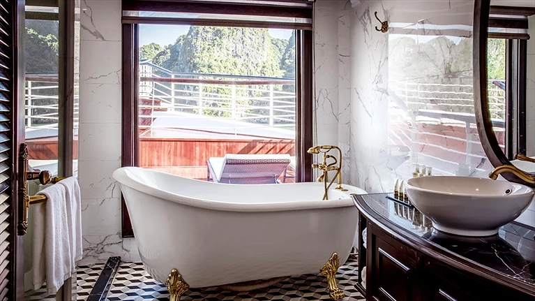 Phòng tắm của phòng Tresury Suite