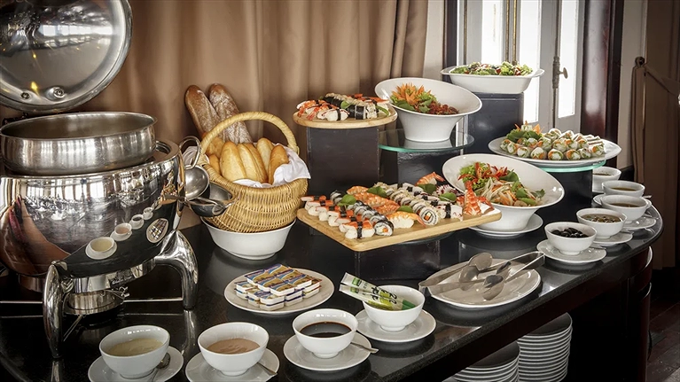 Du thuyền Paradise Explorer