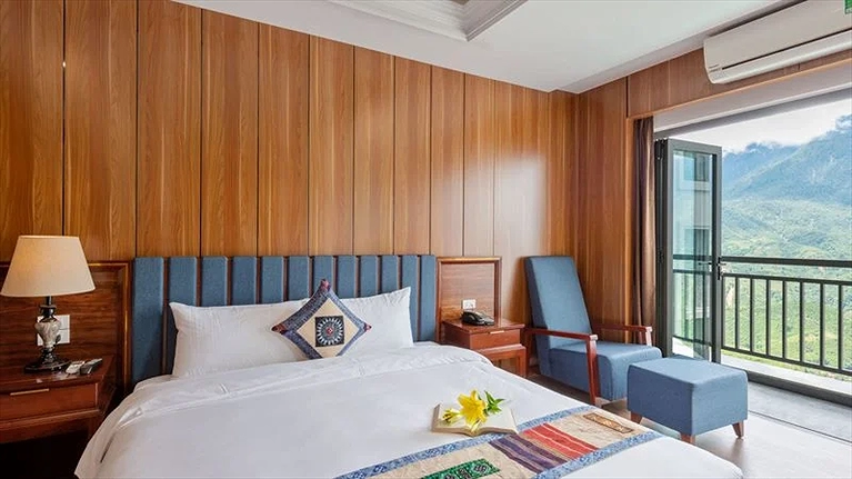 Superior Moutain View