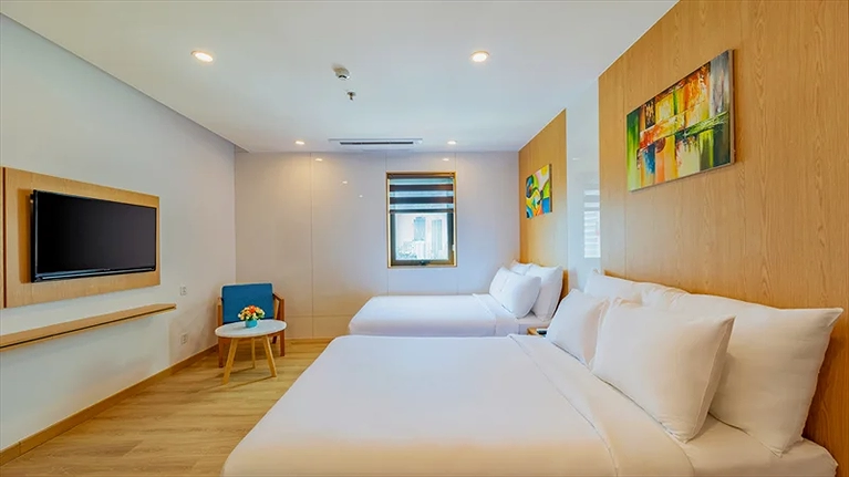 Deluxe Family hướng thành phố