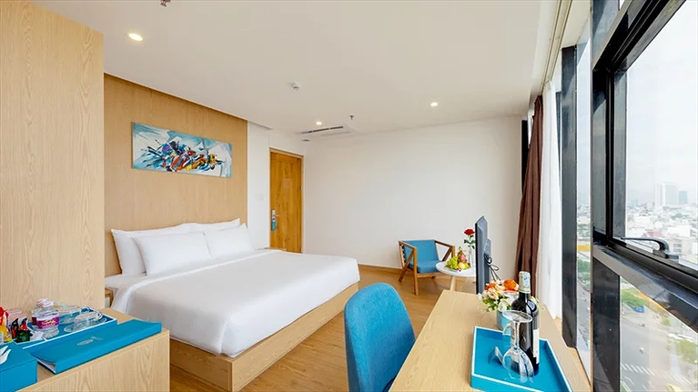 Executive Gold Suite hướng biển và thành phố