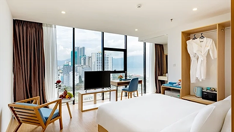 Executive Gold Suite hướng biển và thành phố