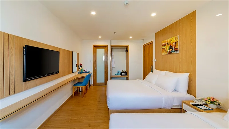 Deluxe Family hướng thành phố