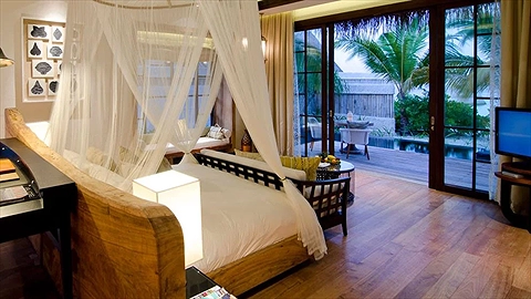 Two Bedroom Beach Villa with Pool Sunrise