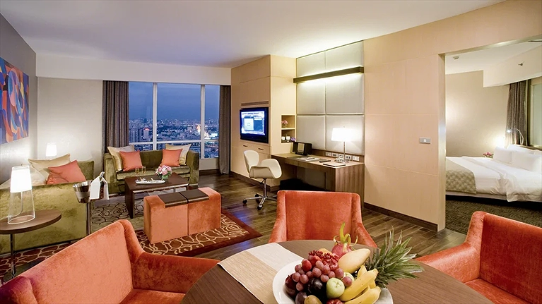 World Executive Suite