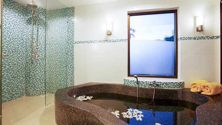 Premium Deluxe Suite