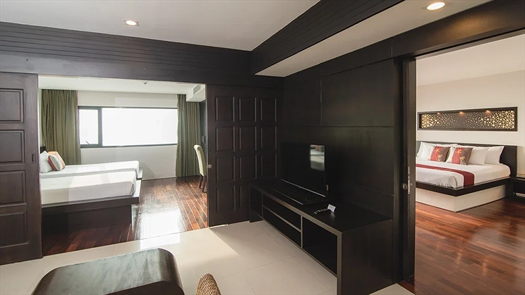 Deluxe Two Bedroom Family Suite