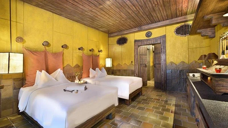 Phòng Deluxe twin với 2 giường rộng rãi