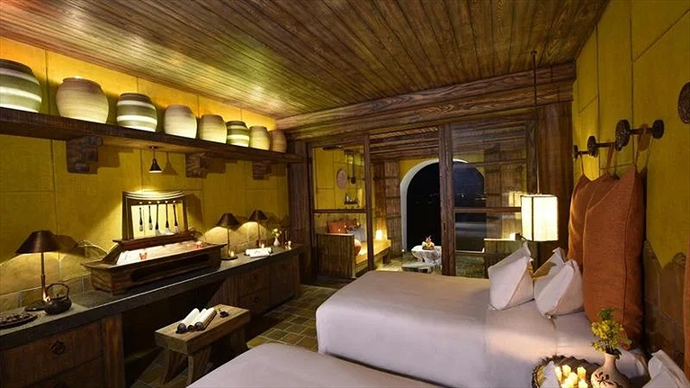 Phòng Superior twin với phòng khách rộng rãi