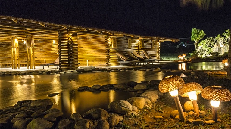 Suối nóng Nậm Họn