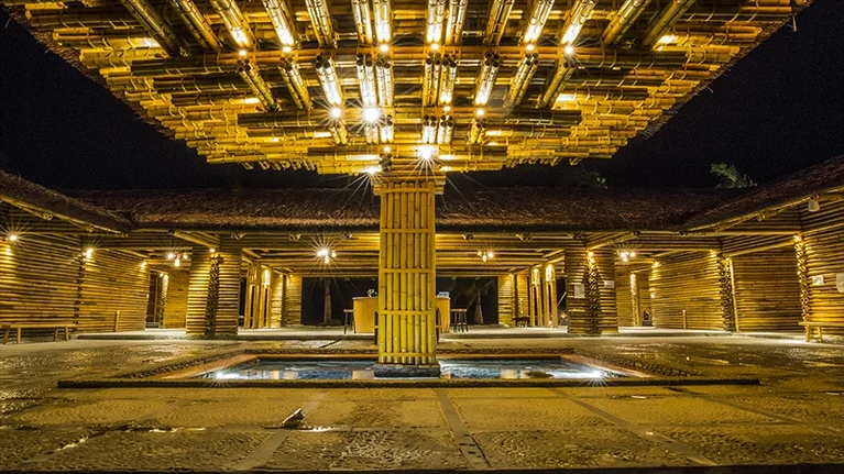 Suối nóng Nậm Họn