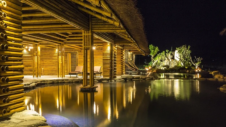 Suối nóng Nậm Họn