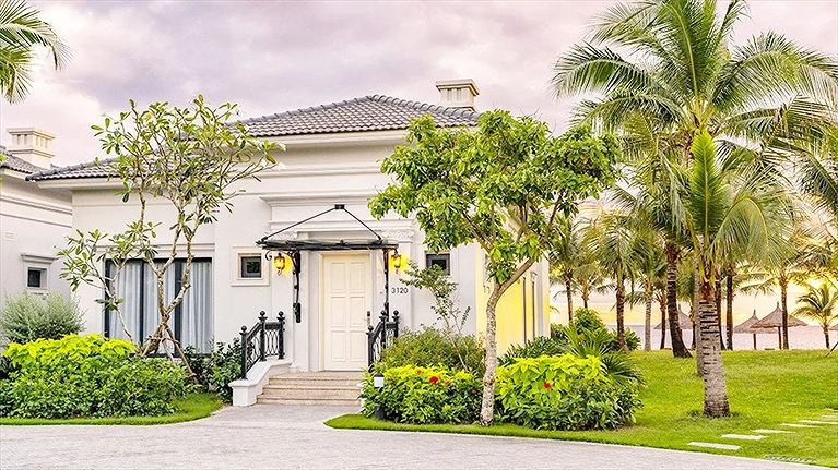 Chìm đắm trong sự lung linh của ánh hoàng ho