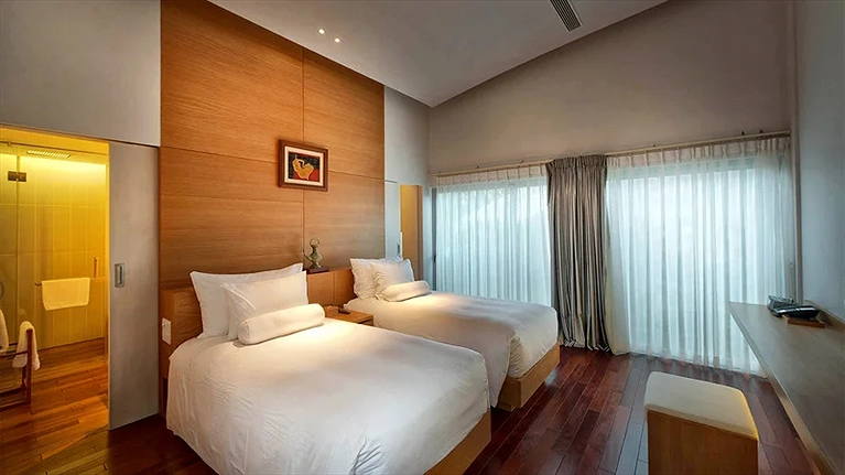 Three Bedrooms Beachfront Villa