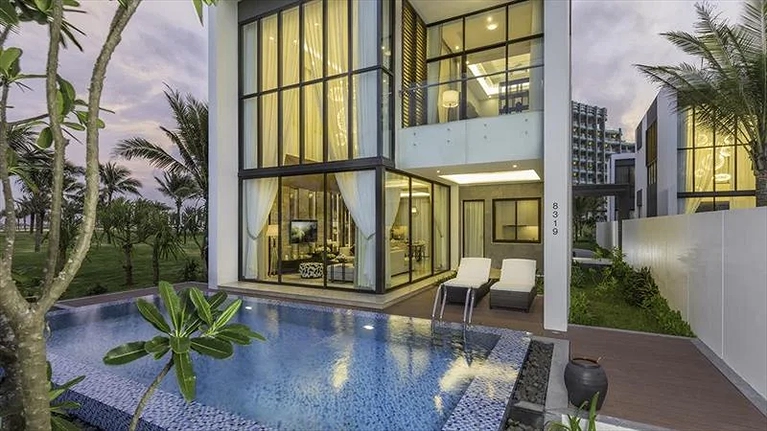 Villa với hồ bơi riêng