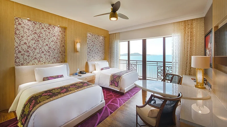 Grand Ocean View Twin