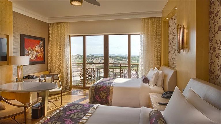 Grand Golf View King