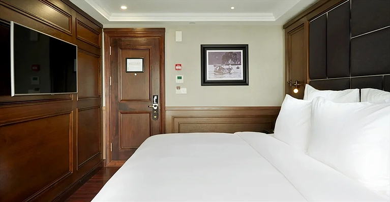 Executive Grand Balcony