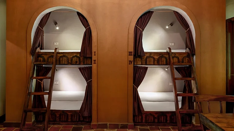 Giường nằm "Tổ kén" riêng biệt