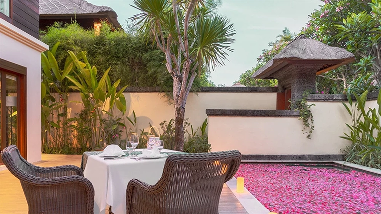 Honeymoon Pool Villa
