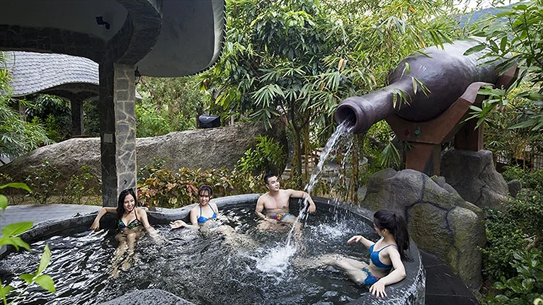 Tắm Onsen theo tiêu chuẩn Nhật Bản