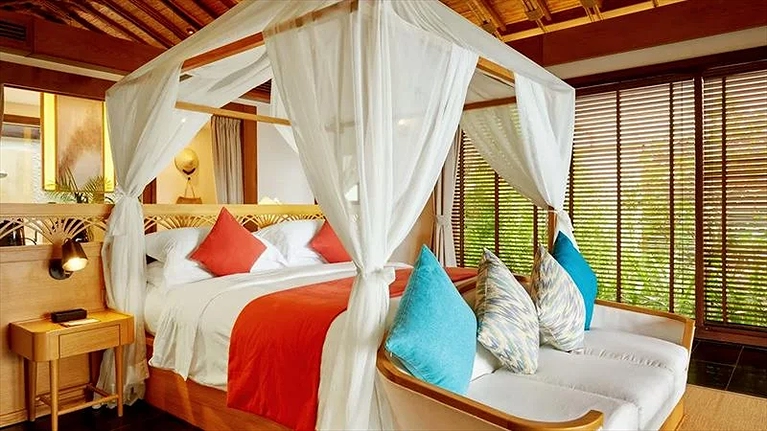 Biệt thự hướng biển có hồ bơi riêng lấy cảm hứng từ việc dành thời gian cho người mình yêu, biệt thự này được thiết kế hoàn hảo cho kỳ nghỉ dành cho cặp đôi