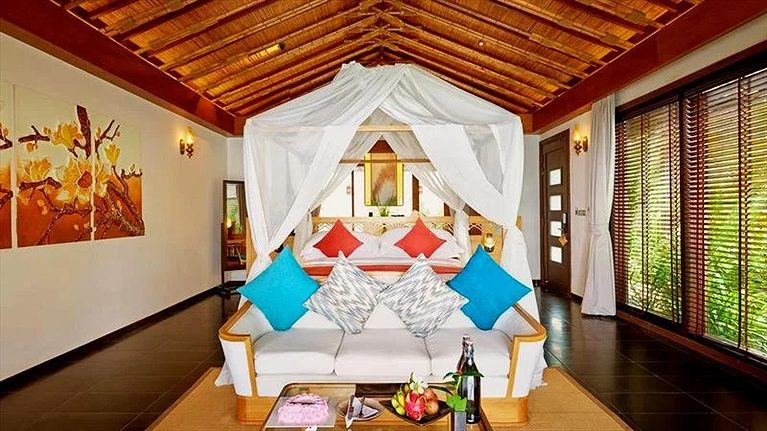 Biệt thự hướng biển có hồ bơi riêng lấy cảm hứng từ việc dành thời gian cho người mình yêu, biệt thự này được thiết kế hoàn hảo cho kỳ nghỉ dành cho cặp đôi