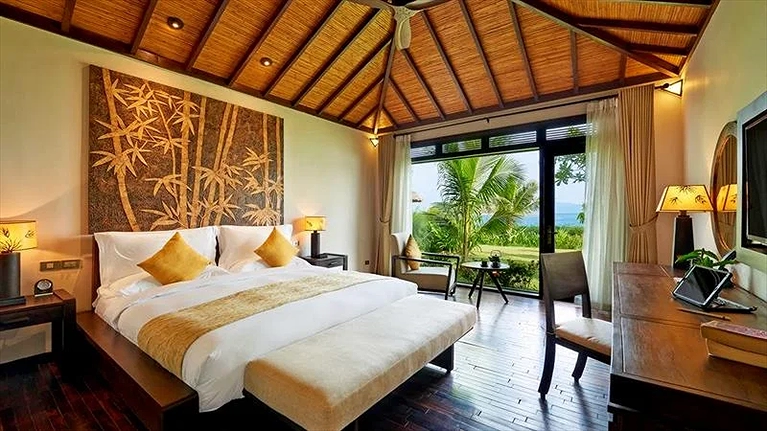 Biệt thự Ocean Villa hướng biển có sân riêng rộng thoáng