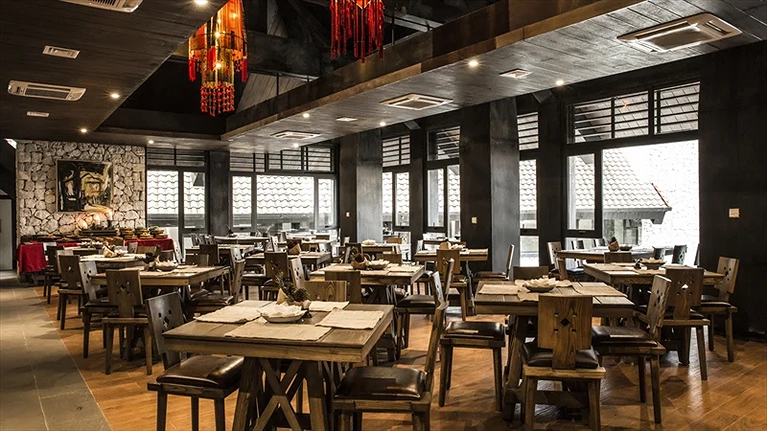 Nhà hàng sử dụng bữa sáng