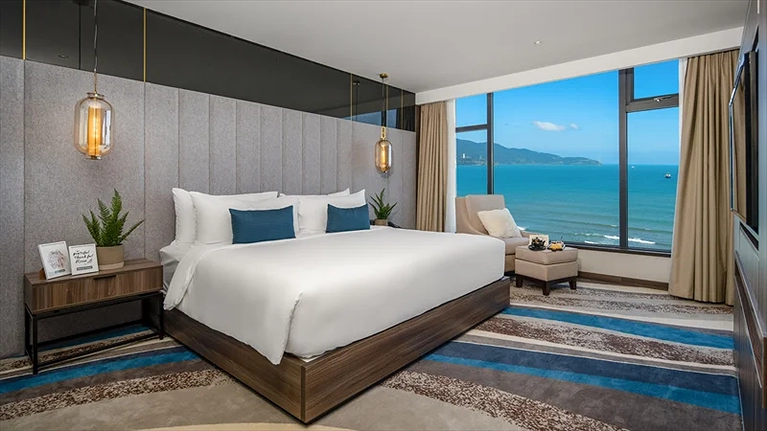 Phòng Grand Suite với không gian riêng biệt