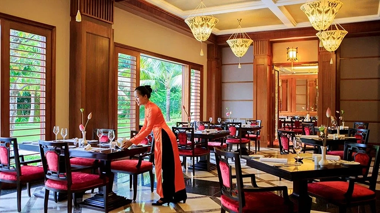 Đại sứ Vinpearl luôn chú ý đến từng chi tiết dịch vụ