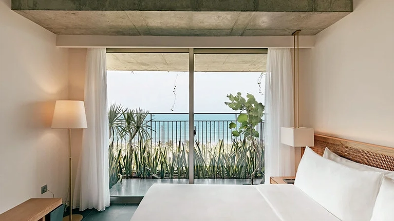 Thiên Điểu - Deluxe Ocean Front with Balcony