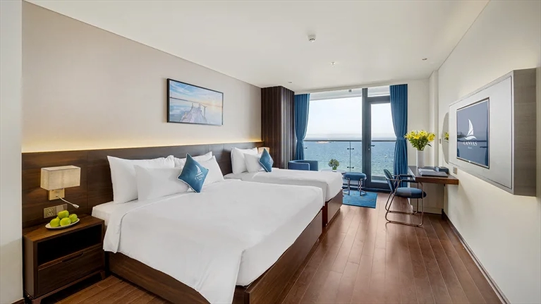 Grand Beach Front Triple