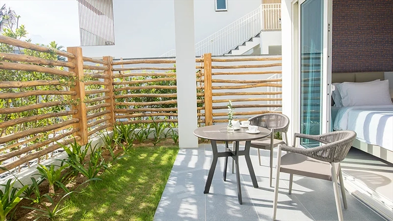 Căn Pavillion hướng biển